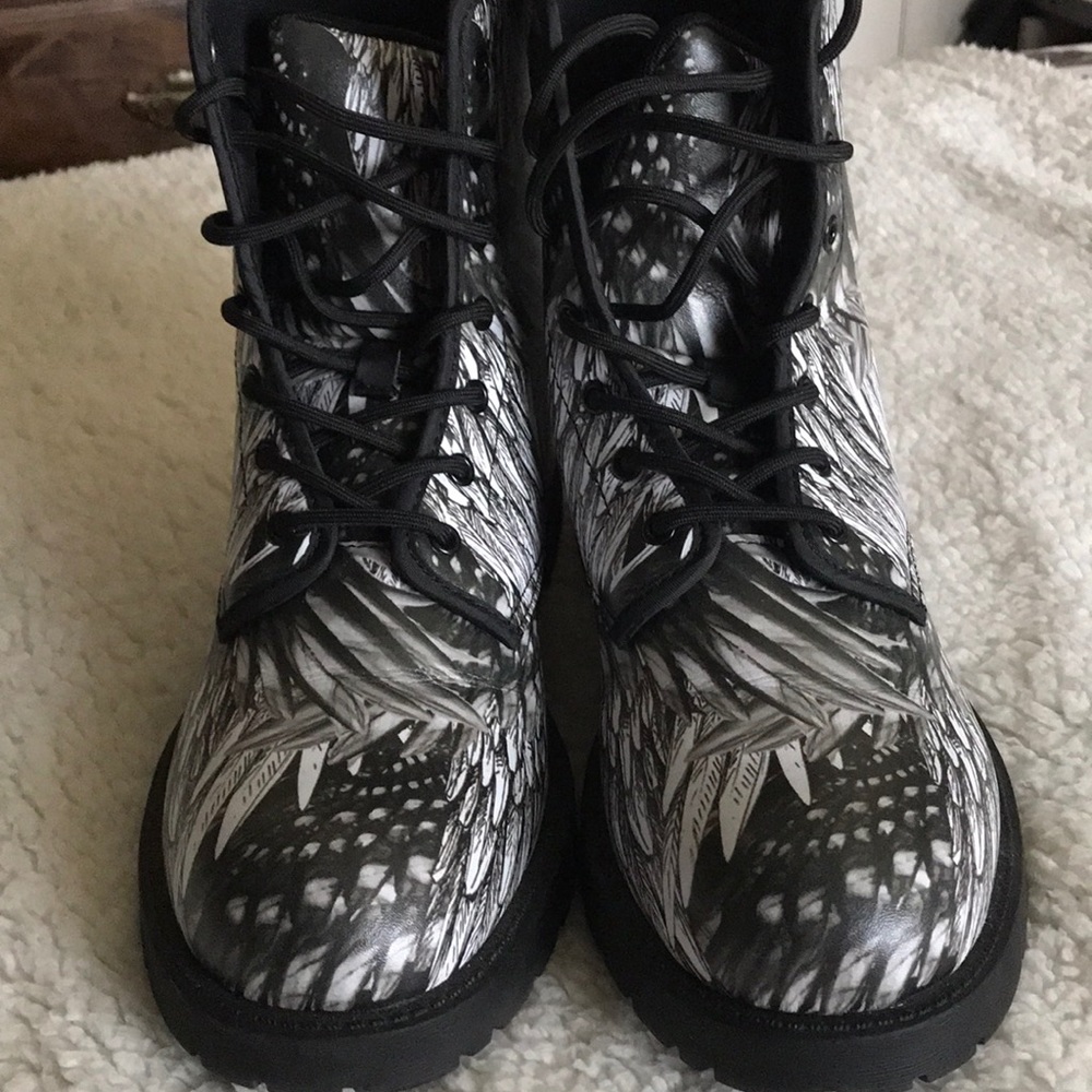 Handcrafted feather PU leather boots
